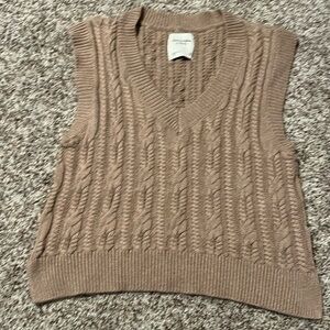 Khaki Abercrombie and fitch vest